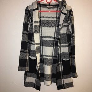 Sweater- Black and White checked